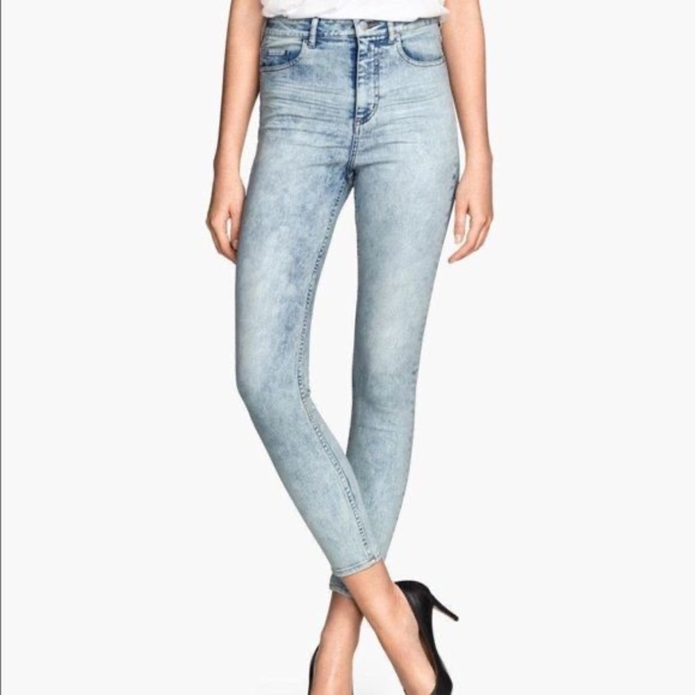 H&M Divided Light Wash Super Skinny High Waisted Jeans